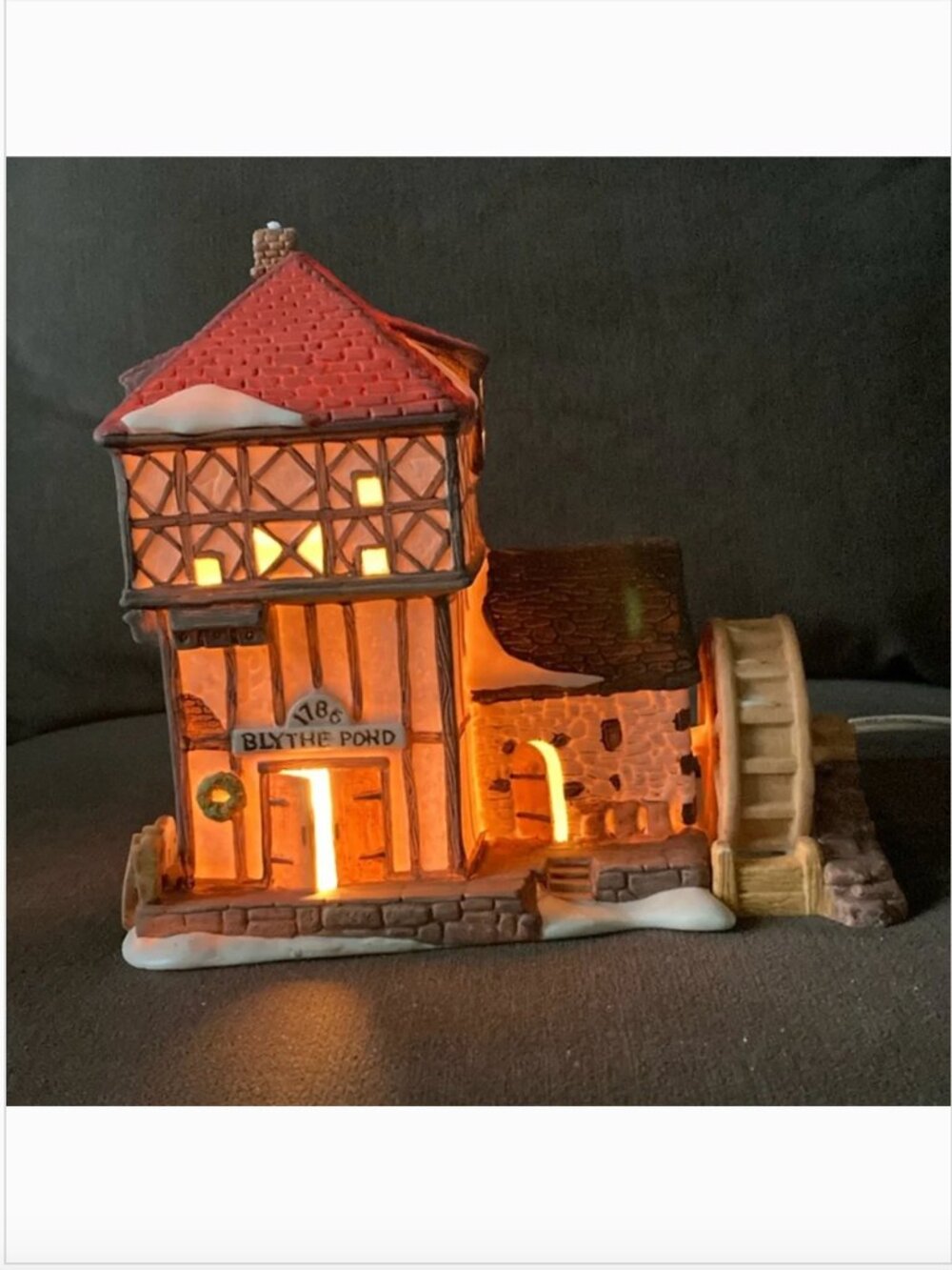 Department 56 - Dickens' Village Series "Blythe Pond Mill House"